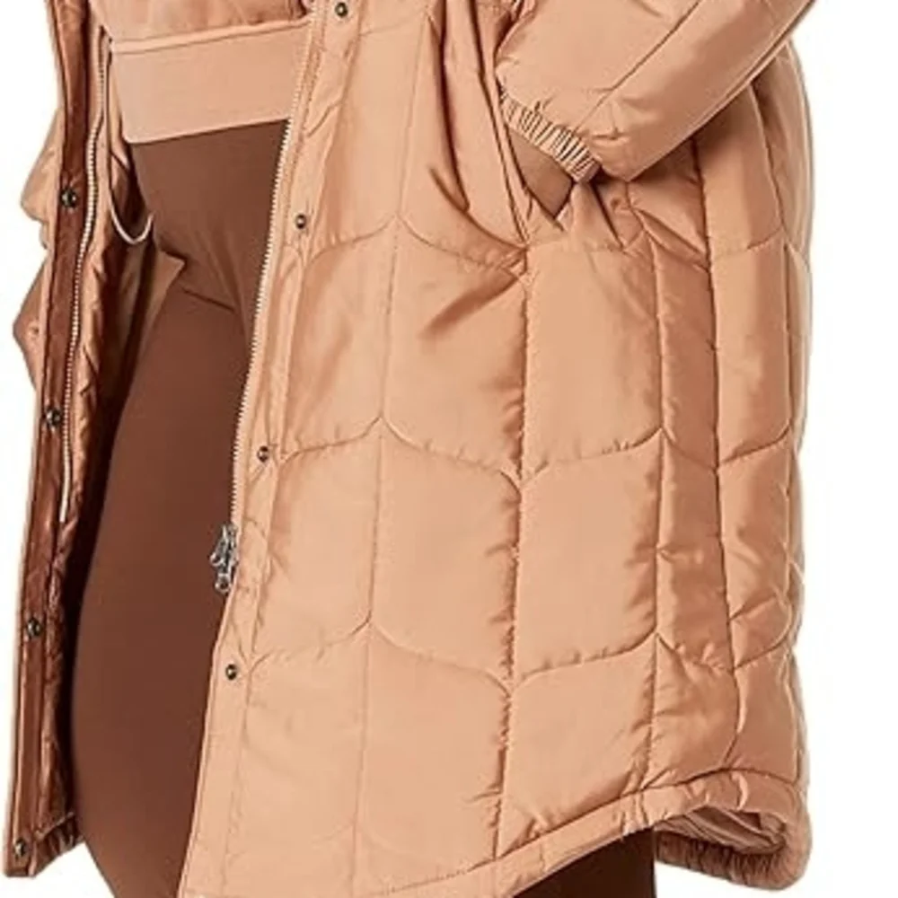 Amazon Essentials Women's Light Brown Coat - Picture 8 of 9